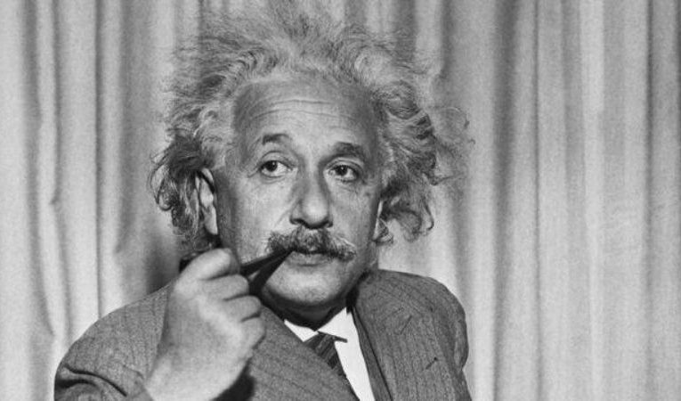 10 frases célebres de Einstein a 67 años de su fallecimiento