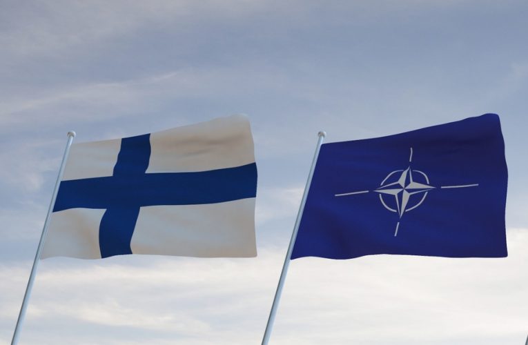 Rusia «no tiene problemas» con Finlandia y Suecia, pero responderá a una eventual expansión de la estructura militar de la OTAN a estos países