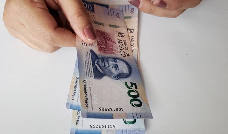 Peso toca su mejor nivel frente al dólar desde marzo de 2020