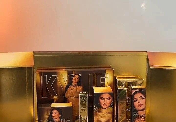 Que calidad tiene la colección de oro de Kyle Jenner