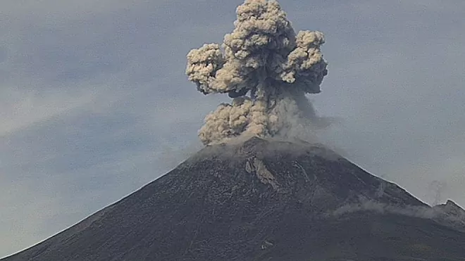 Popocatépetl alerta volcánica (F2)
