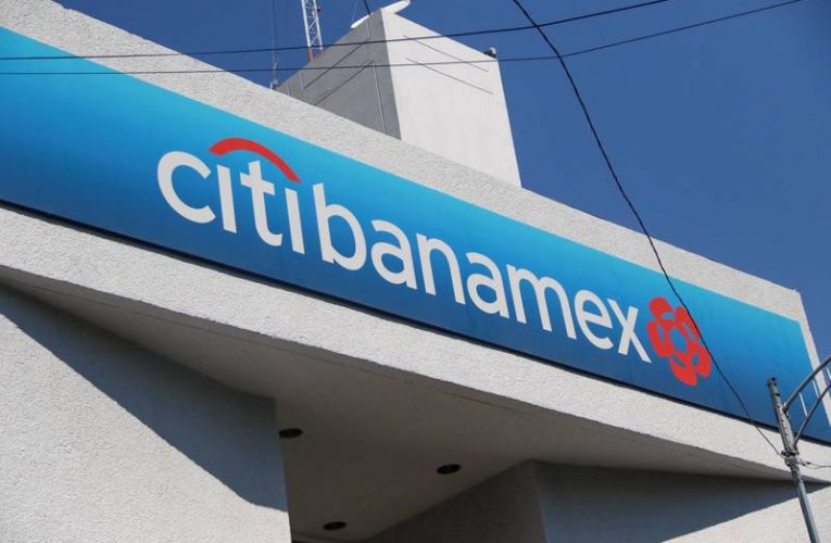 Aquí te enseñamos la critica ¿Detendrán la venta de Banamex?