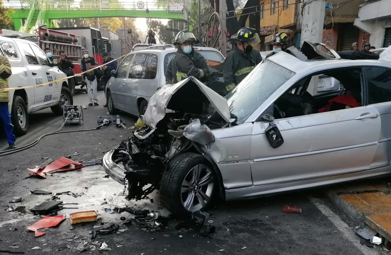 Un muerto y nueve heridos dejó choque de un BMW de prueba con dirección autónoma