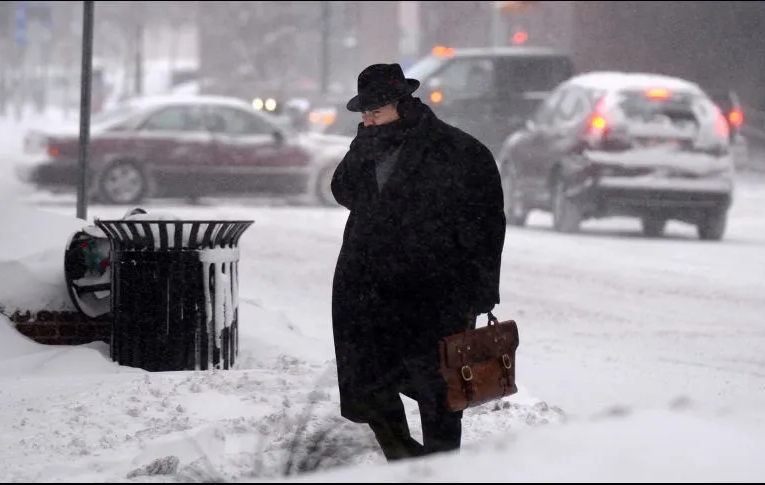 Nueva York en estado de emergencia por nevada