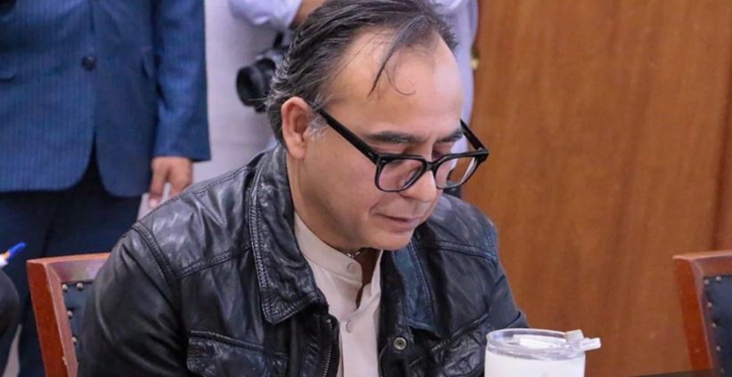 GÓMEZ MORALES NIEGA INTENCIONES DE REMOVER A KENDOR MACÍAS